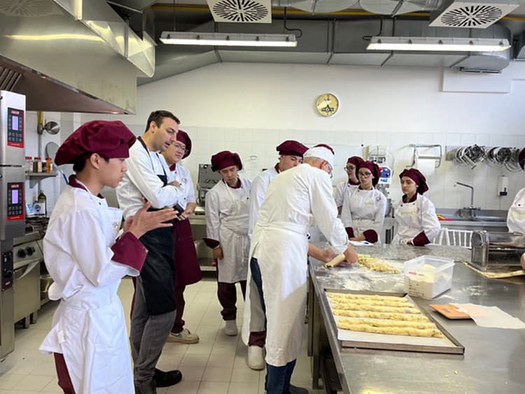 Antonio Mattei Brings Tuscan Sweets into the Classroom